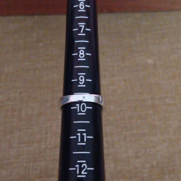 925 Silver Light Yellow Crystal Ring - Picture 3 of 11